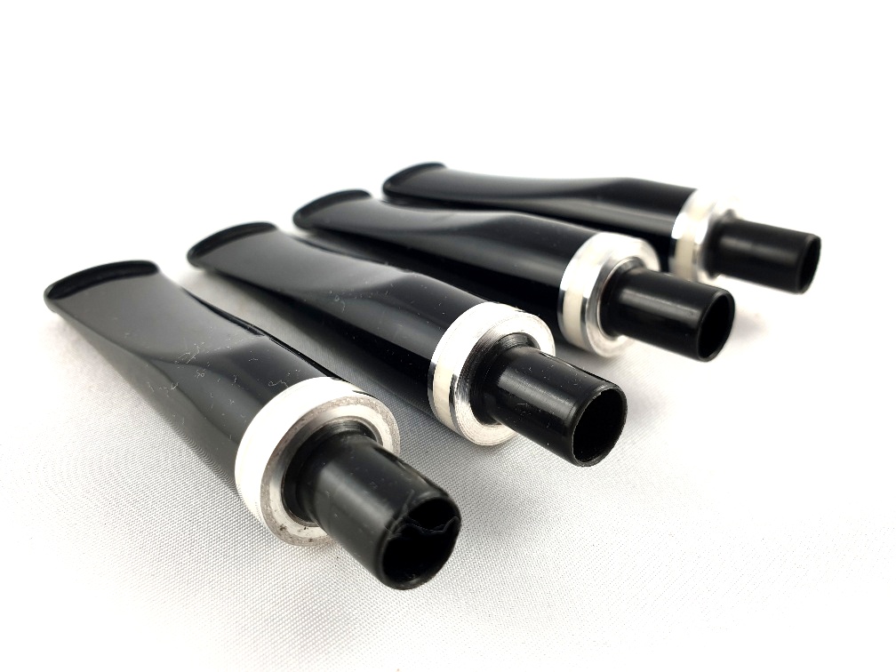 Akrylový náustek s bílým kroužkem