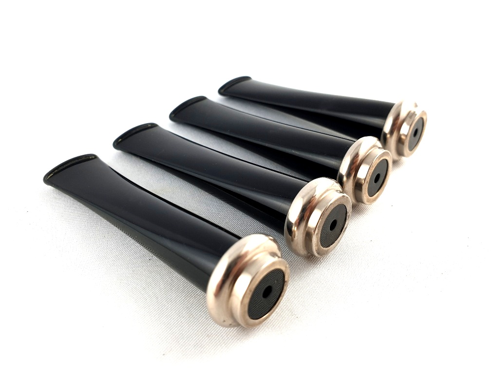 Akrylový náustek delší se stříbrným prstencem