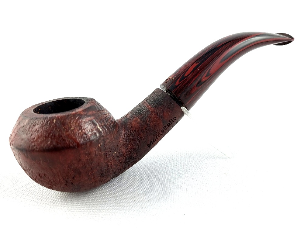 Dýmka MonteBello Bent Bulldog, pískovaná, filtr 9mm 