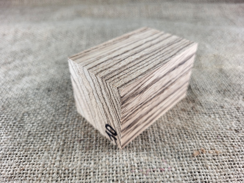 Přířez Zebrano (ZB10)