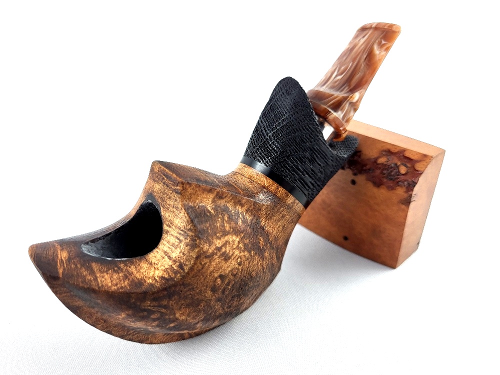 Dýmka Martin Haluška The Rhino 04