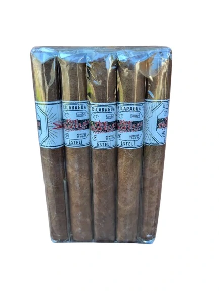 Doutníky Traveler medium filler Toro, 25ks