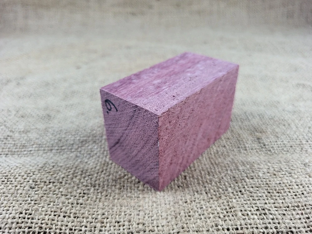 Přířez z Amarant (AM6)