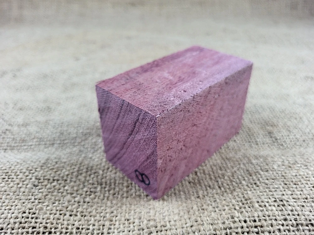 Přířez z Amarant (AM8)