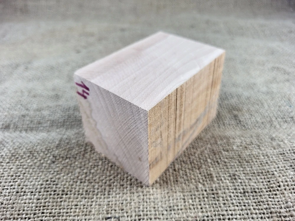 Masivní přířez z Americké třešně na výrobu dýmky  (AT14)