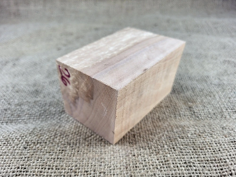 Masivní přířez z Americké třešně na výrobu dýmky  (AT26)