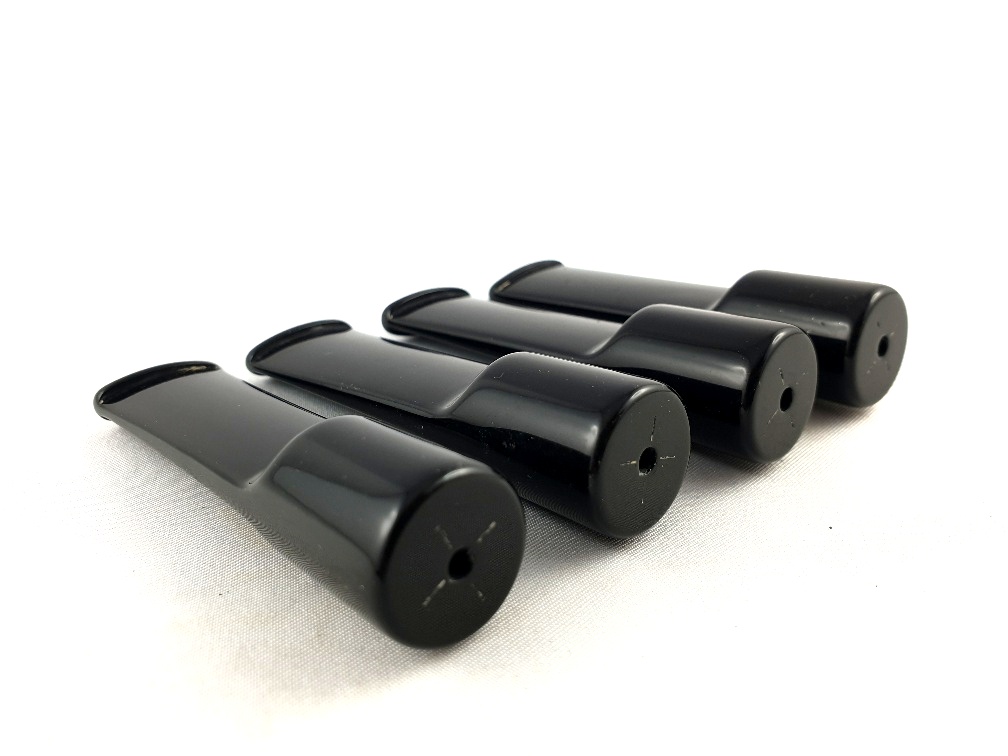 Akrylový náustek černý, sedlový 18 mm