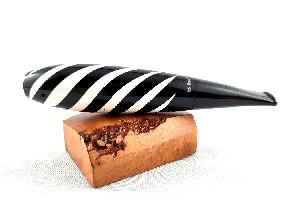 Dýmka Vauen Zeppelin Limited Edition 2025