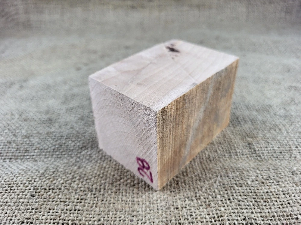 Masivní přířez z Americké třešně na výrobu dýmky  (AT28)