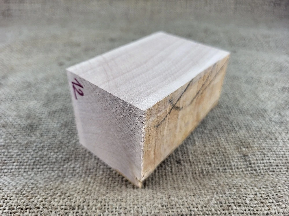 Masivní přířez z Americké třešně na výrobu dýmky (AT12)