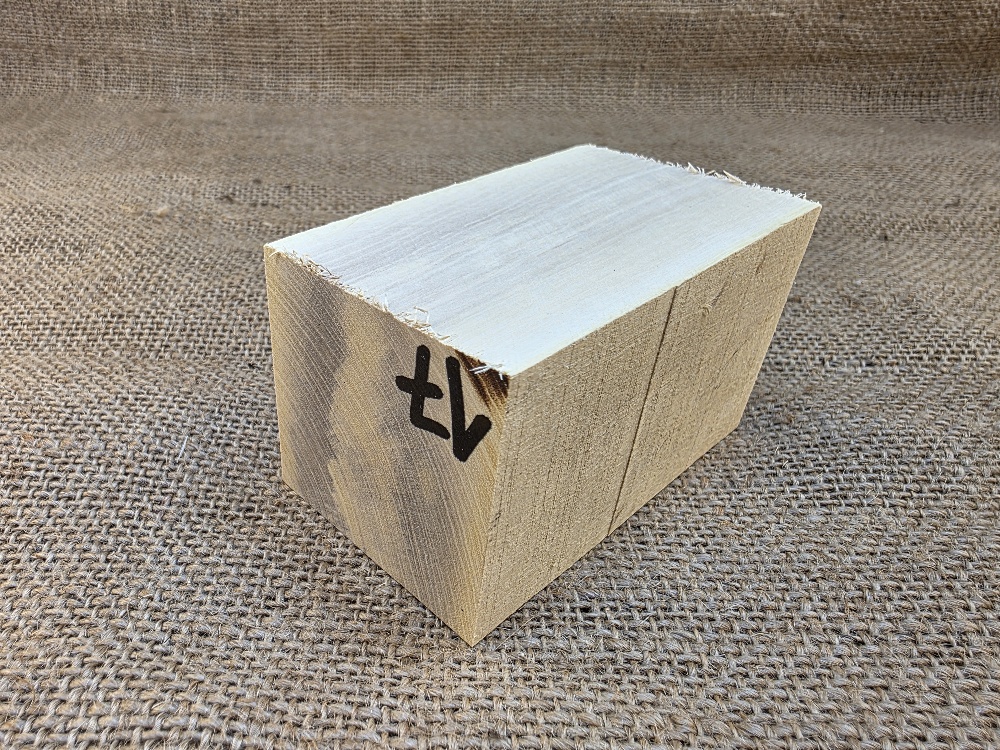 Přířez z citronovníku na výrobu dýmky (CT17)