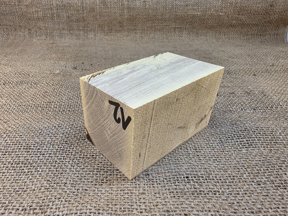 Přířez z citronovníku na výrobu dýmky (CT12)