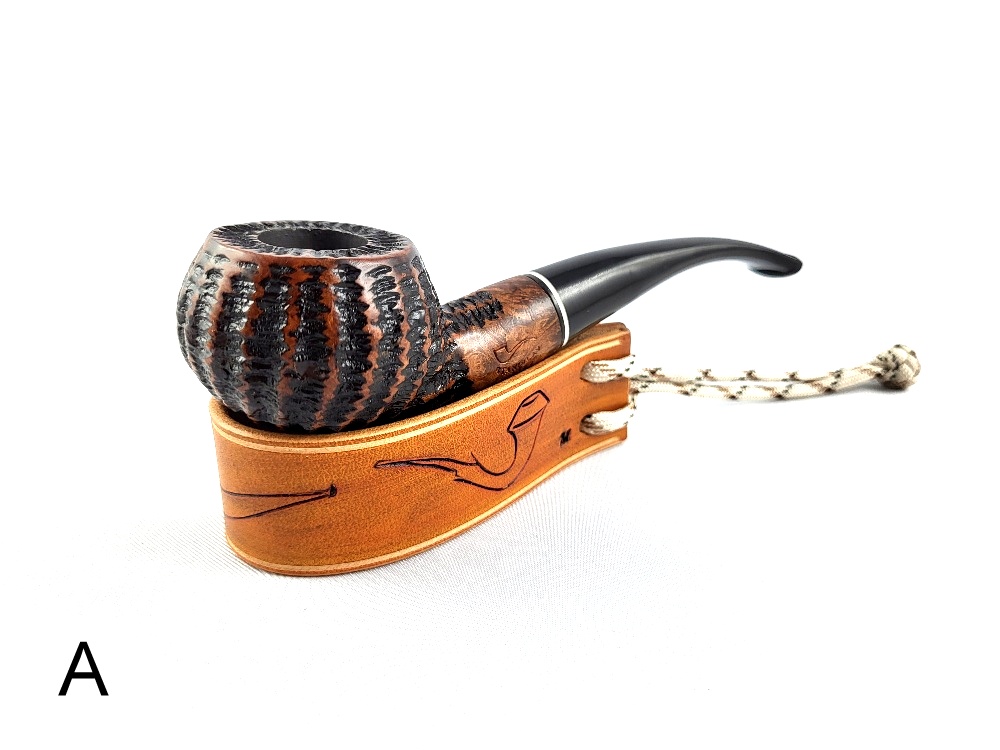 Stojánek na dýmku - řežba 01