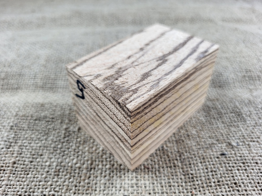 Přířez Zebrano (ZB5)