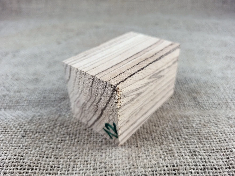 Přířez Zebrano (ZB12)