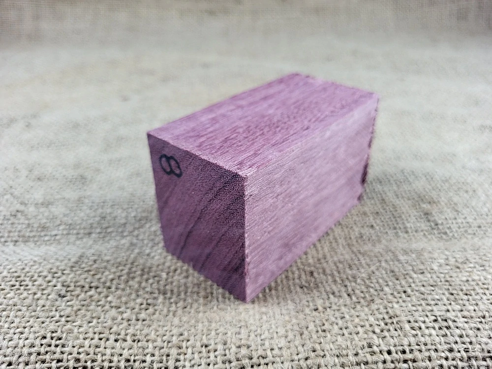 Přířez z Amarant (AM8)