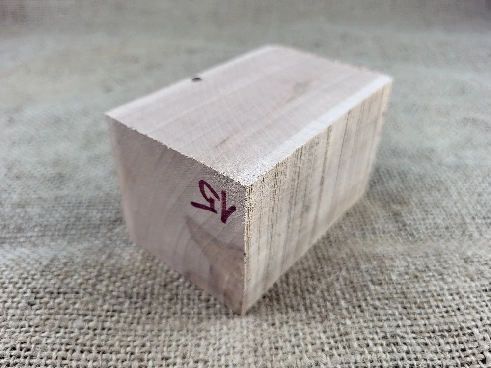 Masivní přířez z Americké třešně na výrobu dýmky  (AT15)