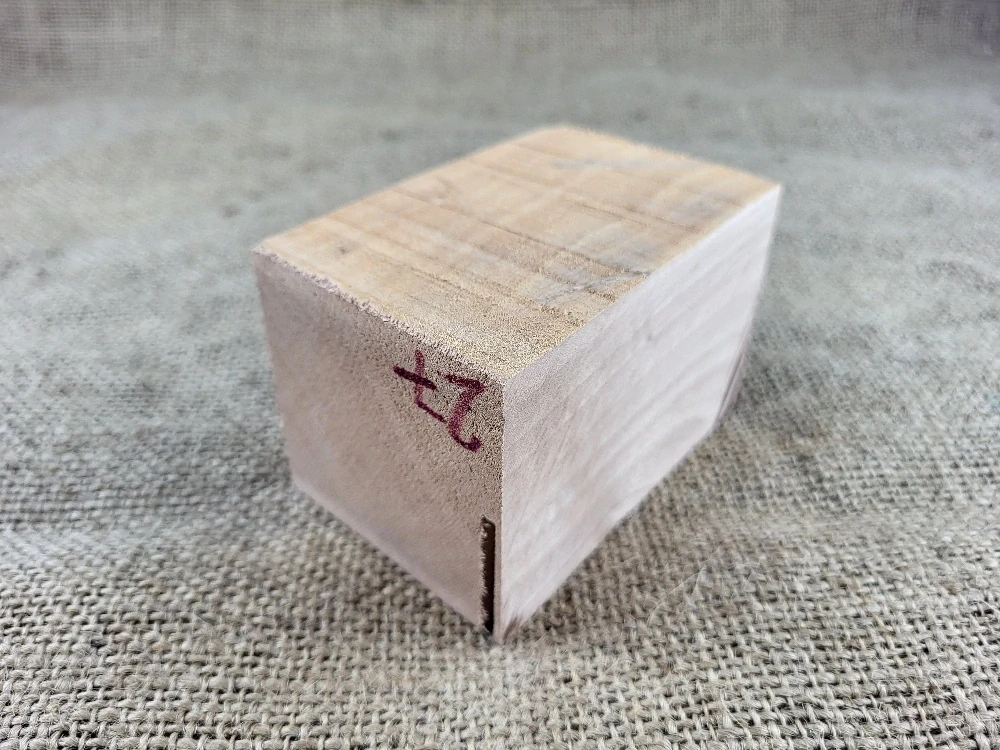 Masivní přířez z Americké třešně na výrobu dýmky  (AT27)