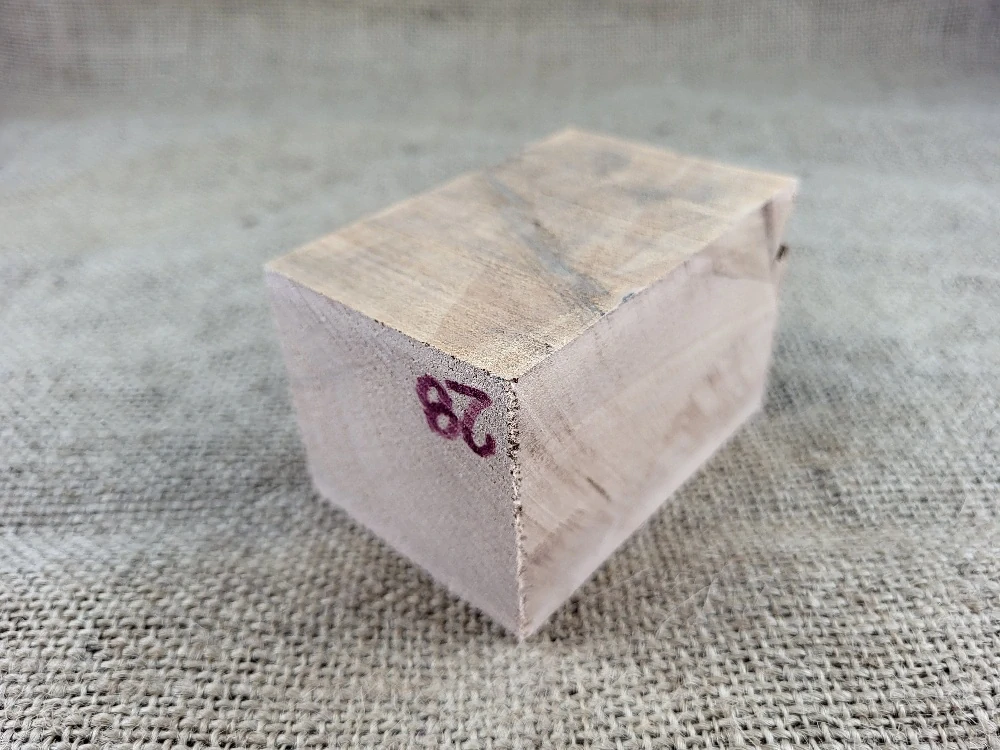 Masivní přířez z Americké třešně na výrobu dýmky  (AT28)