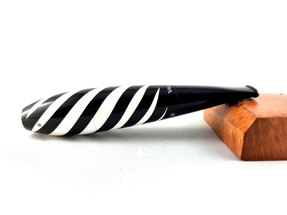 Dýmka Vauen Zeppelin Limited Edition 2025