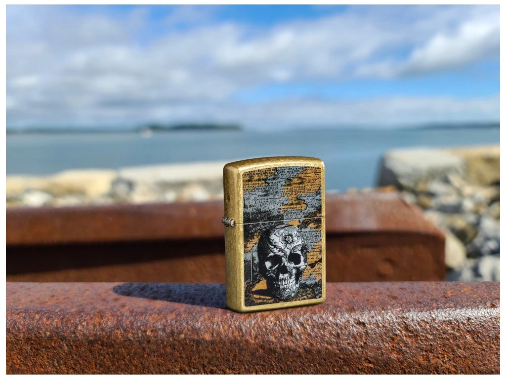 Zapalovač Zippo Floral Skull Design, broušený
