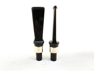 Akrylový náustek černý se stříbrným prstencem 6,8cm